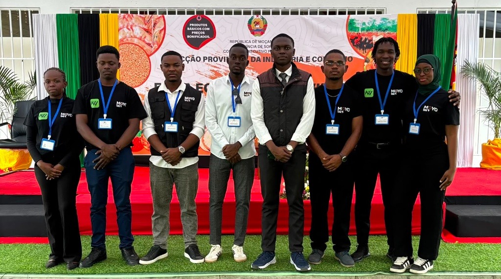 Equipa oficial do CIV com fardamento MOYO BIZ